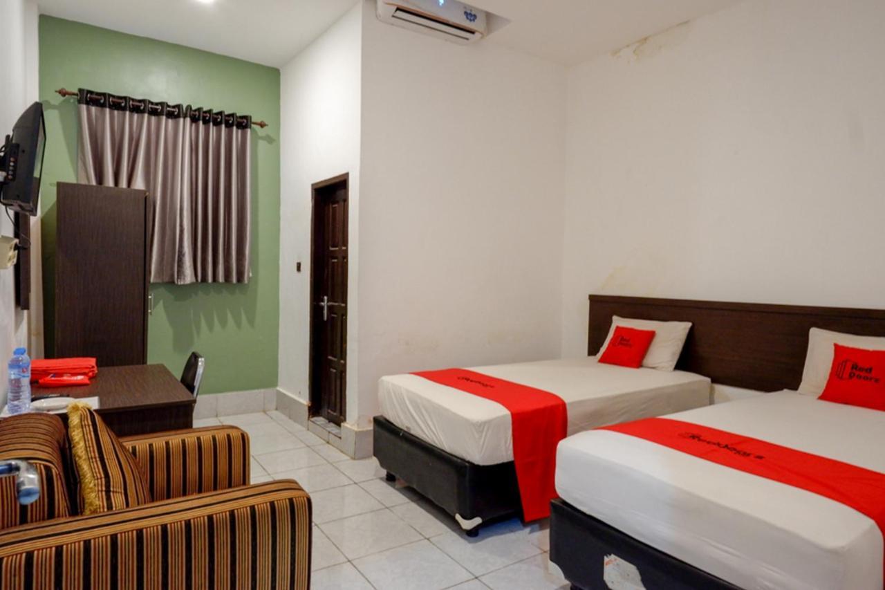 RedDoorz Syariah @ Hotel Wisma Indonesia Kendari Bagian luar foto